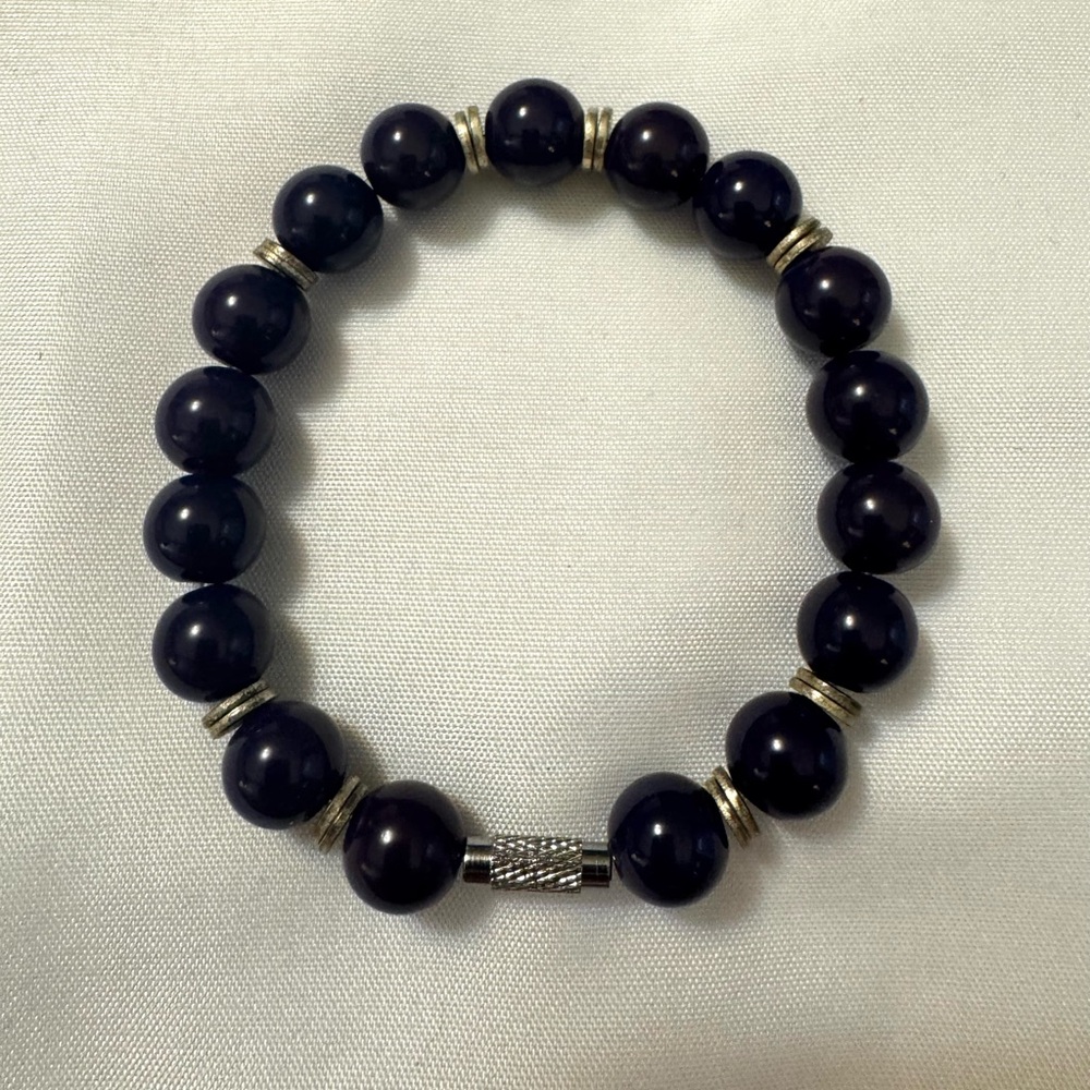 Chic Navy Beaded Bracelet with Silver Details
*4 for $30 - Picture 4 of 4